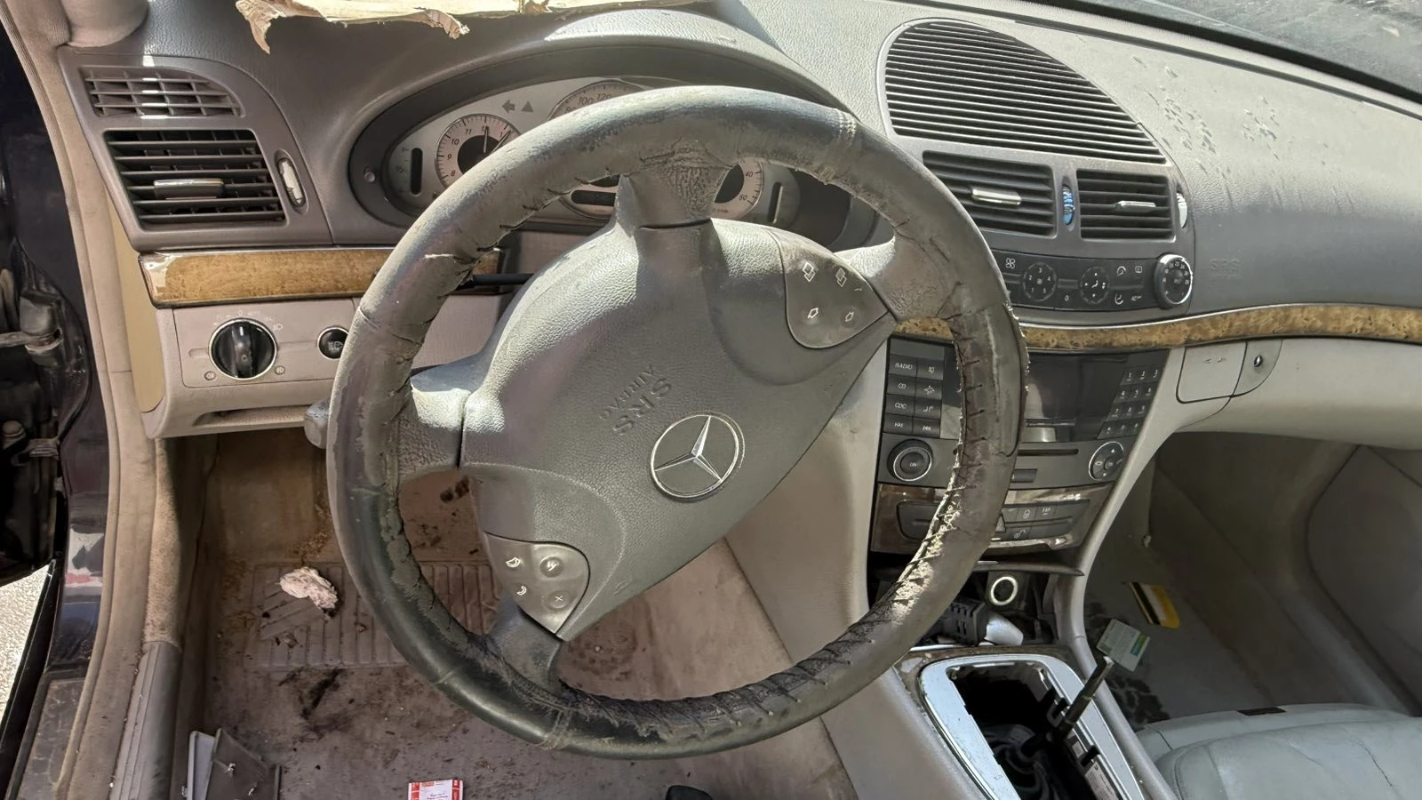 Mercedes-Benz E 270, снимка 4 - Автомобили и джипове - 53975434