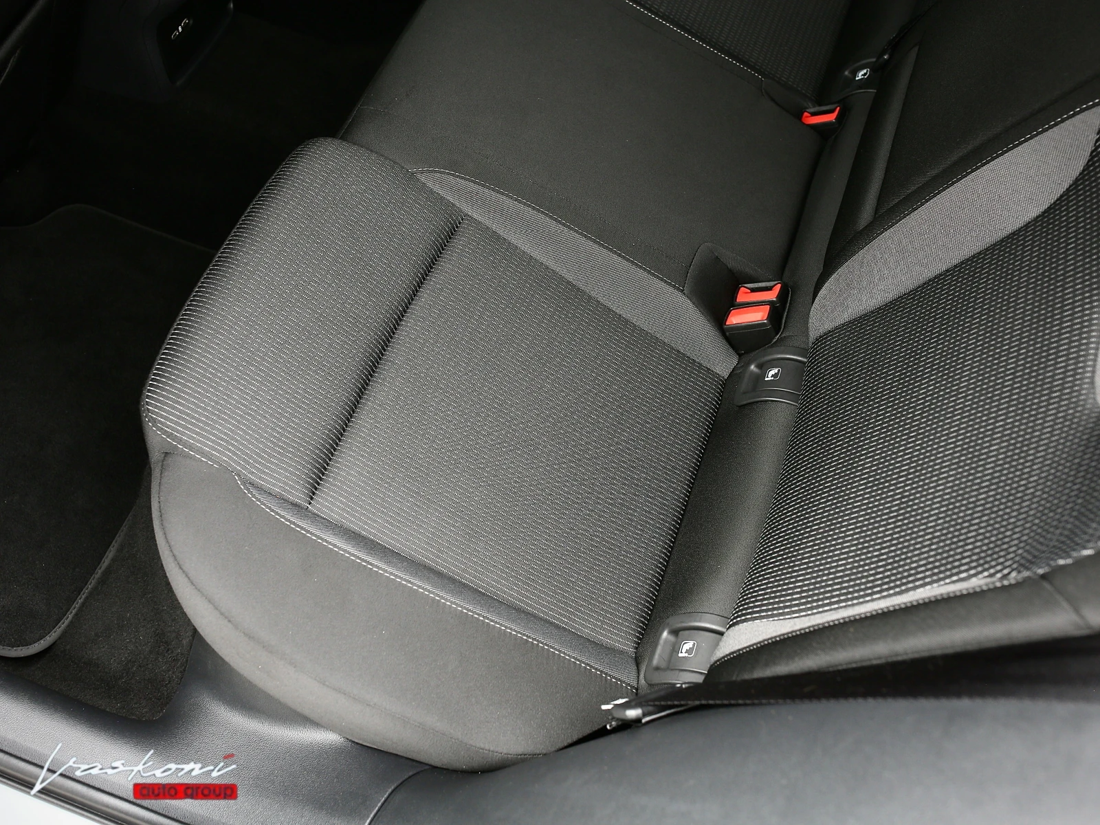 Skoda Octavia 2.0 TDI, снимка 14 - Автомобили и джипове - 54146268