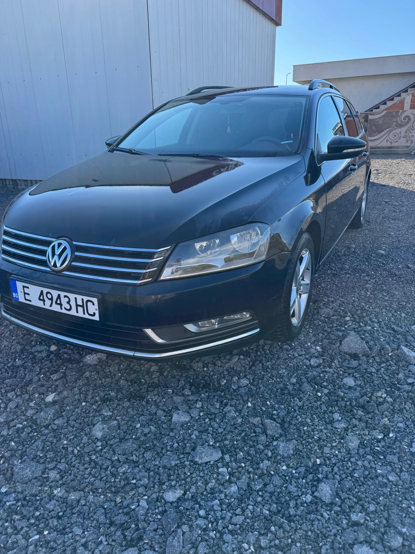 VW Passat Комби, снимка 2 - Автомобили и джипове - 54154449