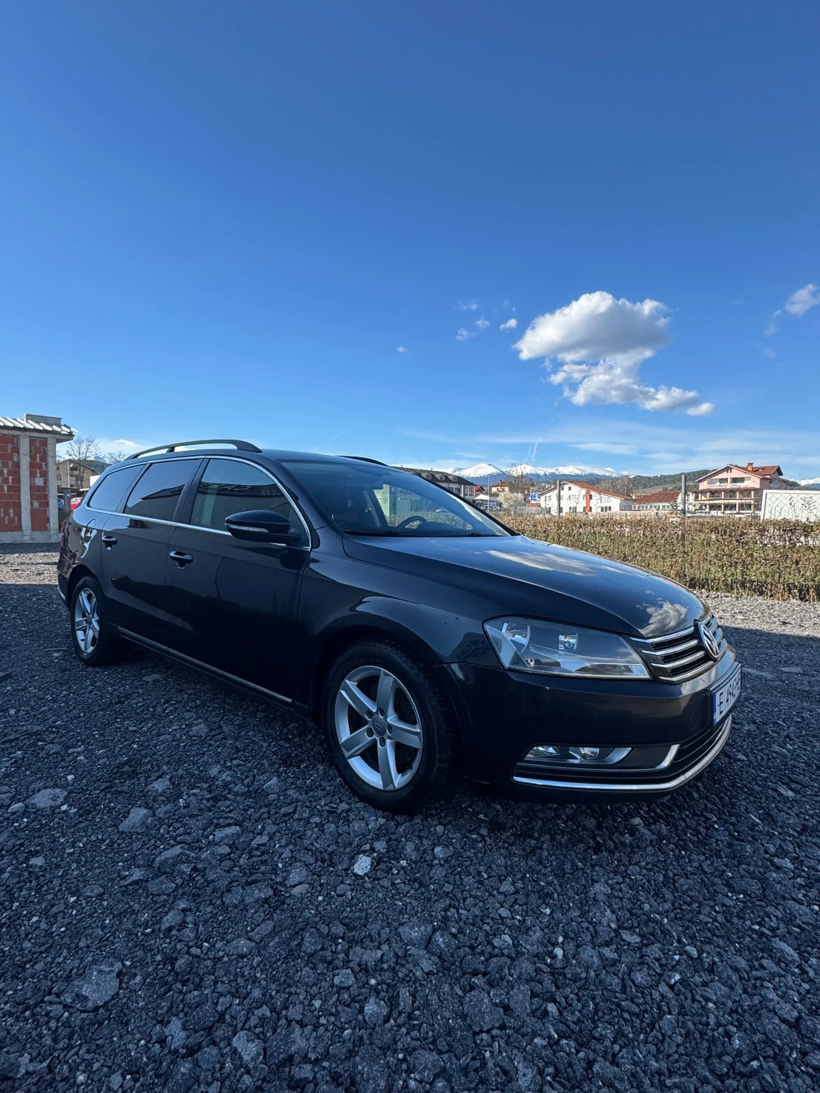 VW Passat Комби, снимка 8 - Автомобили и джипове - 54154449