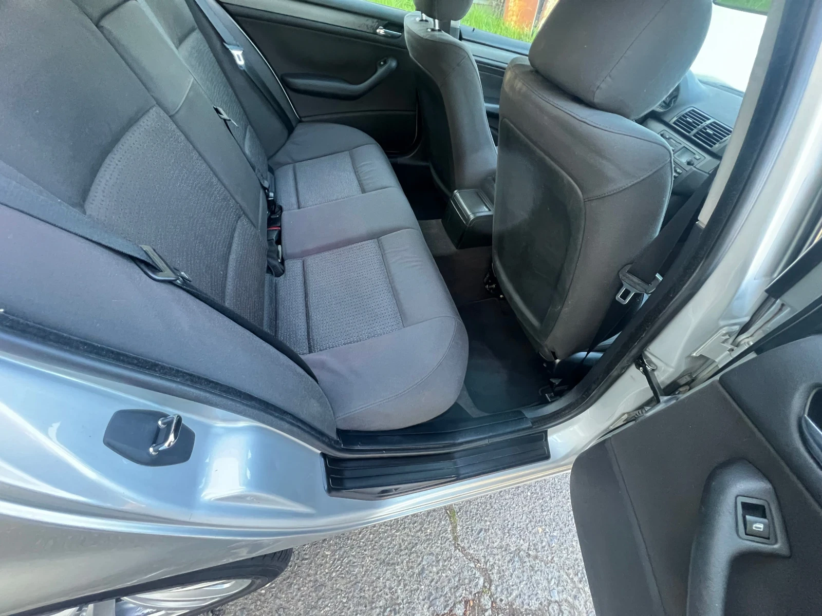 BMW 320 320D, 150ks, 6sk, снимка 10 - Автомобили и джипове - 54338862