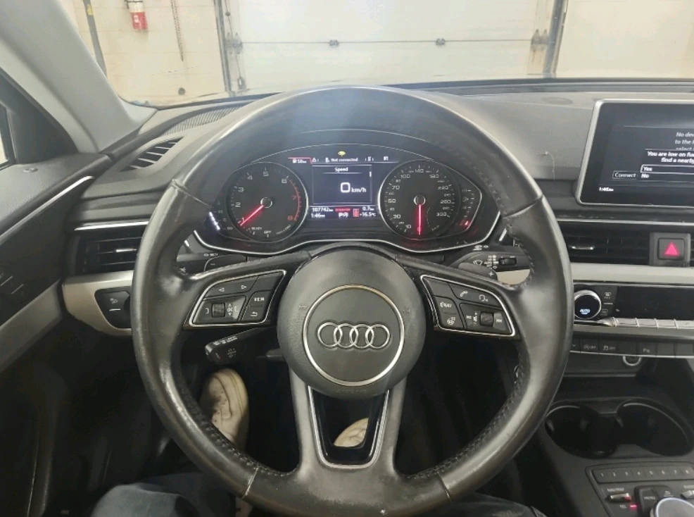 Audi A4 2.0L Без инциденти CARFAX, снимка 10 - Автомобили и джипове - 54516057