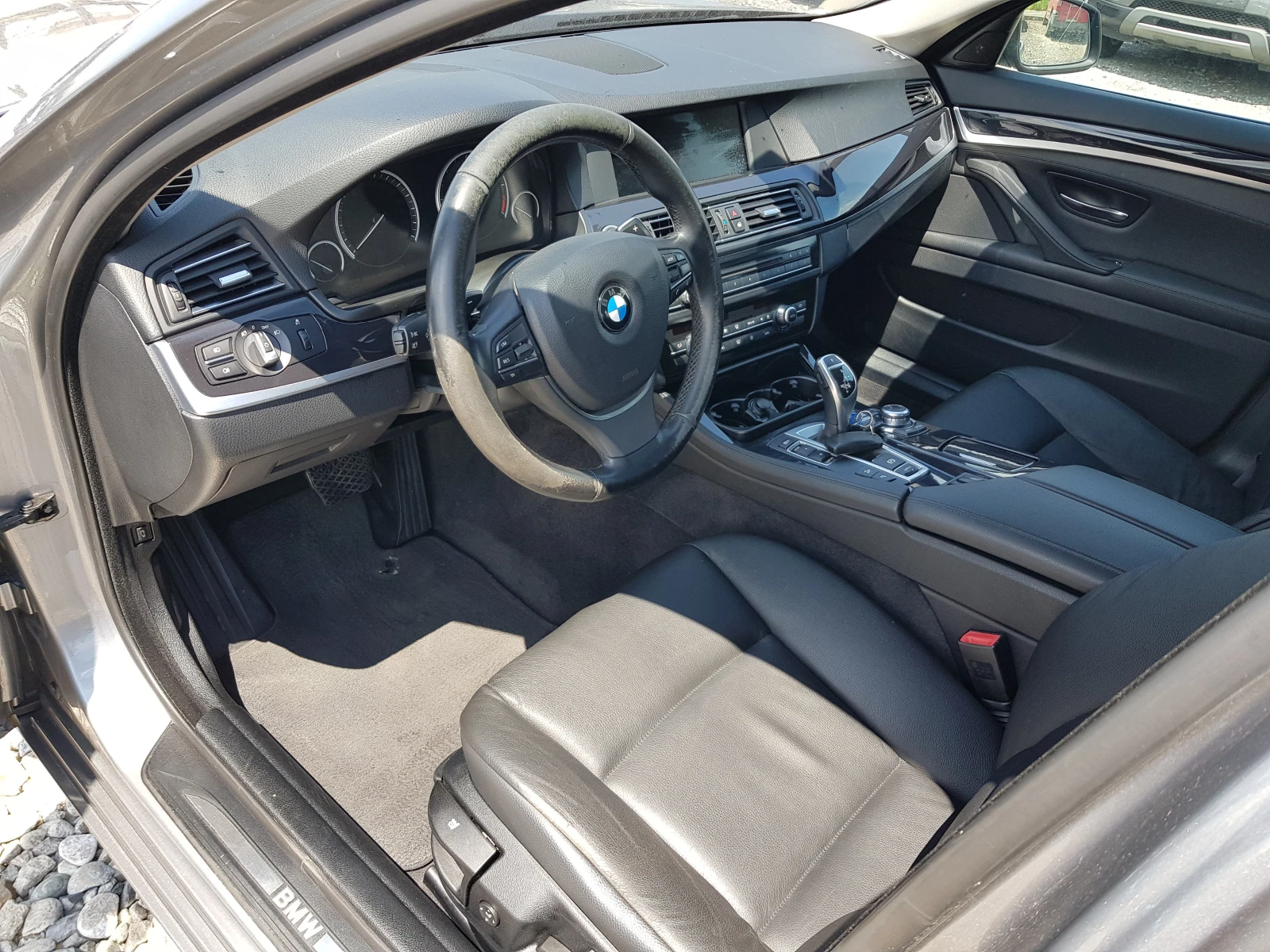 BMW 525 D XDRIVE, снимка 9 - Автомобили и джипове - 54563813