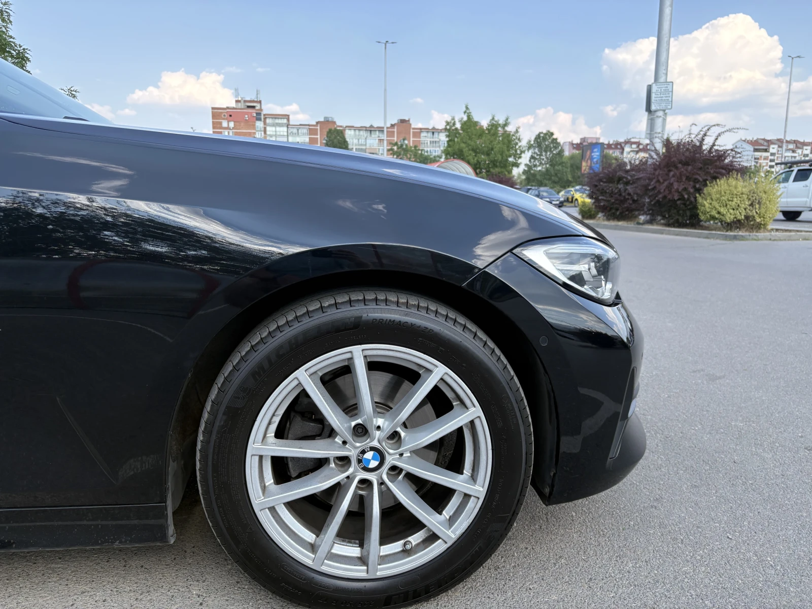 BMW 320 xDrive, снимка 8 - Автомобили и джипове - 55810943