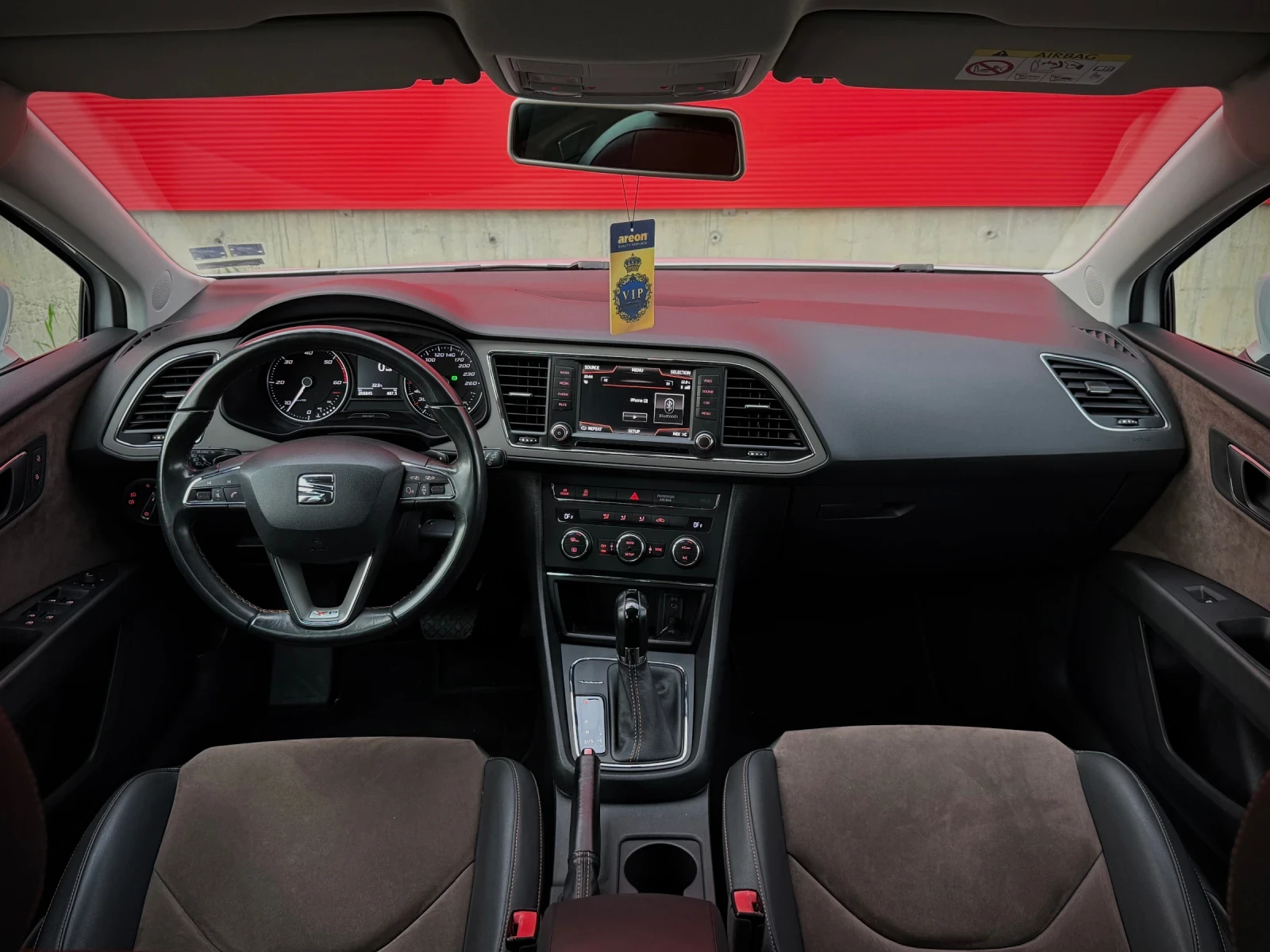 Seat Leon 2.0TDI DSG LED, снимка 10 - Автомобили и джипове - 54836742