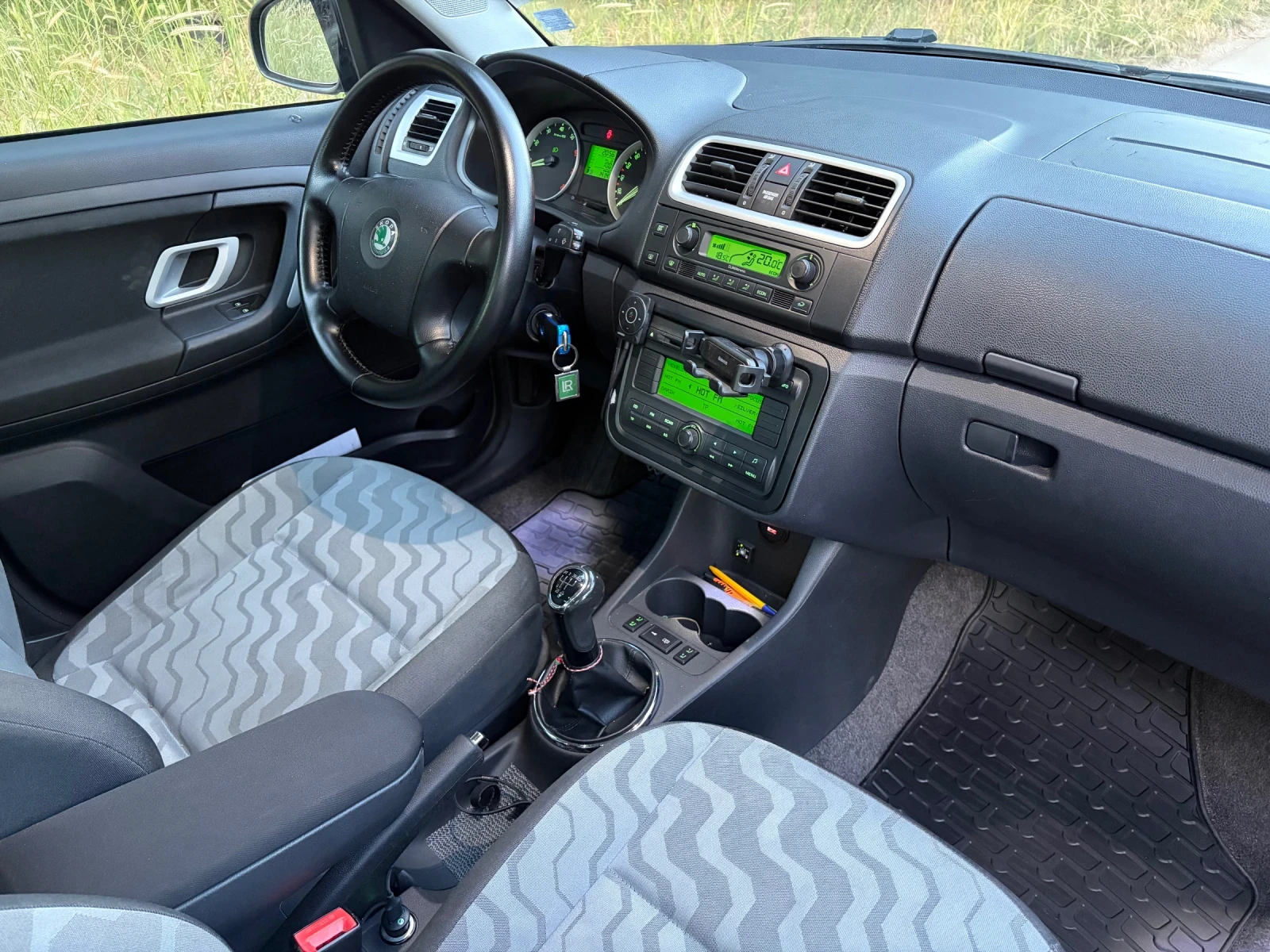 Skoda Roomster 1.6 LPG, снимка 6 - Автомобили и джипове - 55044844