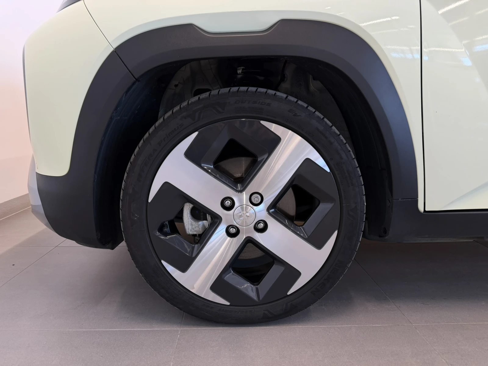 Hyundai Inster PREMIUM 49kWh, снимка 9 - Автомобили и джипове - 55188520