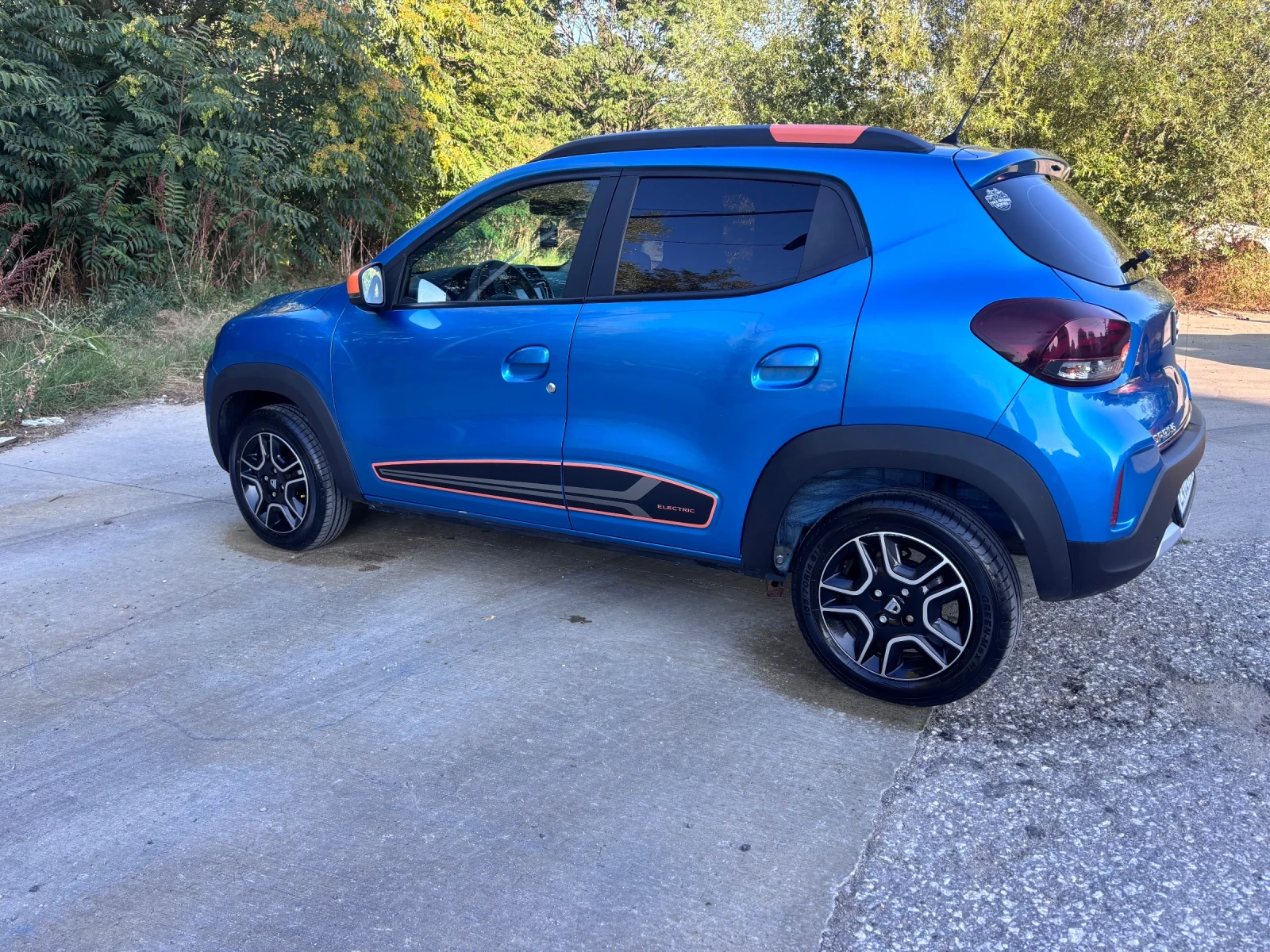 Dacia Spring, снимка 6 - Автомобили и джипове - 55505240
