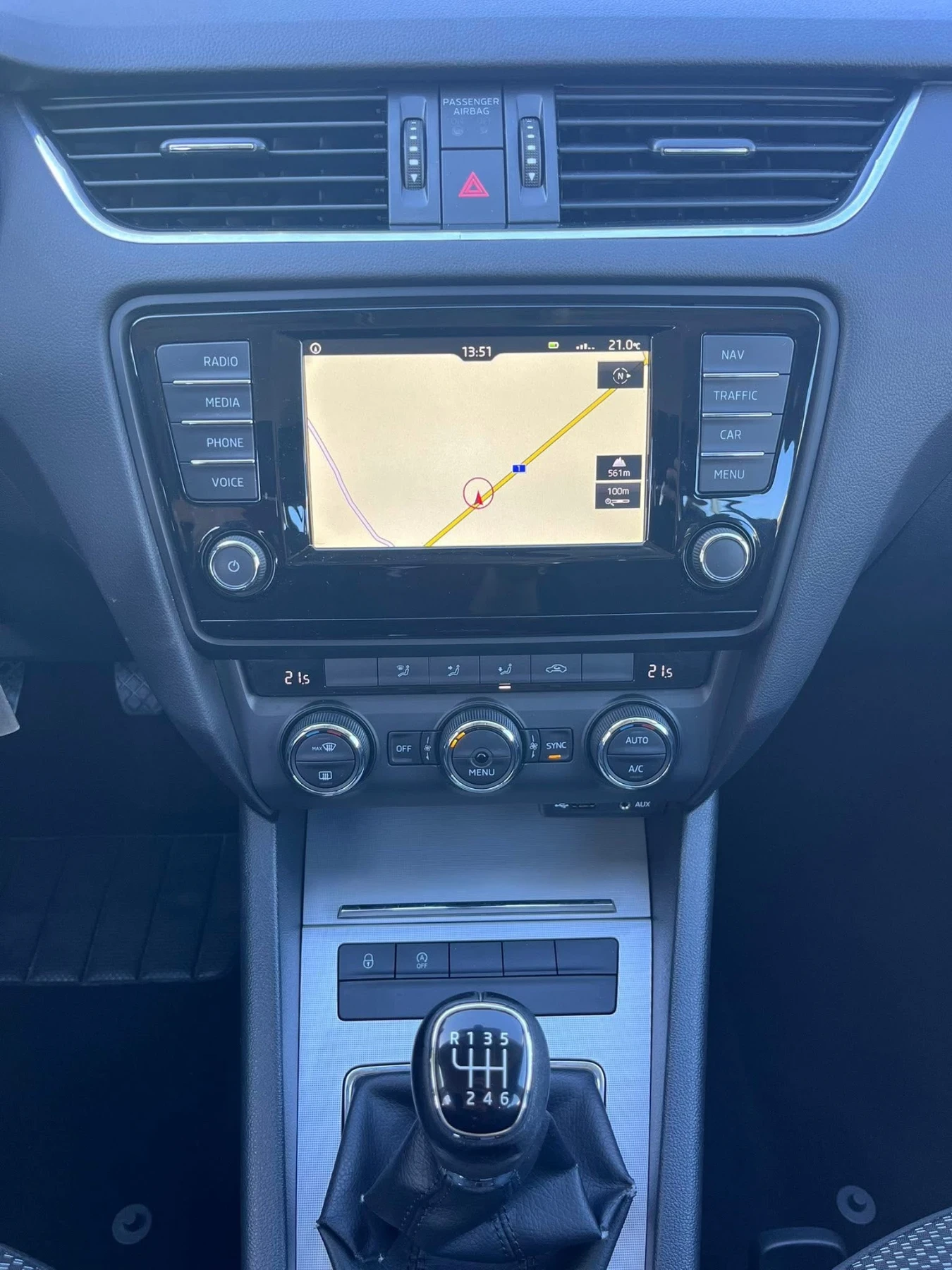 Skoda Octavia 1.4 G-Tec / Distronic, снимка 10 - Автомобили и джипове - 55642601