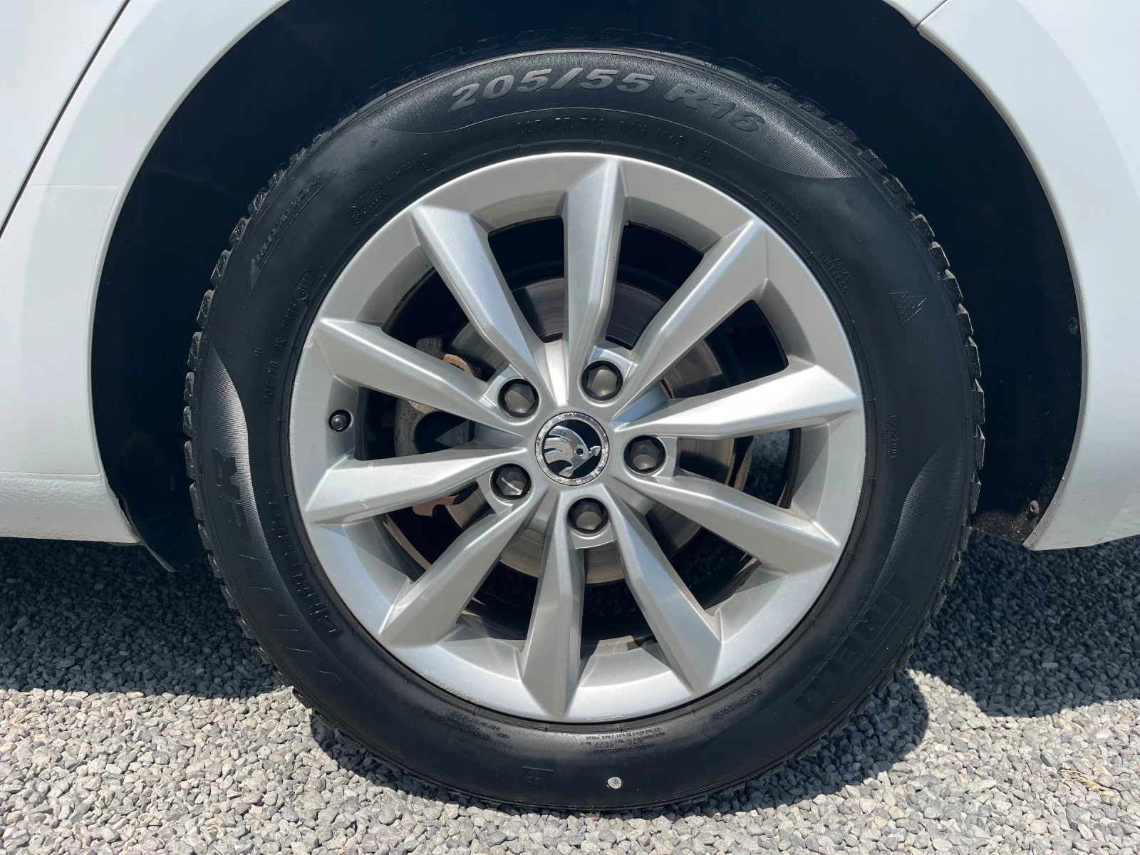 Skoda Octavia 1.4 G-Tec / Distronic, снимка 15 - Автомобили и джипове - 55642601