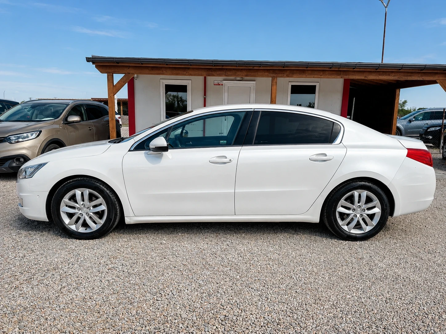 Peugeot 508 2.0HDI* 163k.c* КОЖА* НАВИ* ПОДГРЕВ, снимка 6 - Автомобили и джипове - 55936584