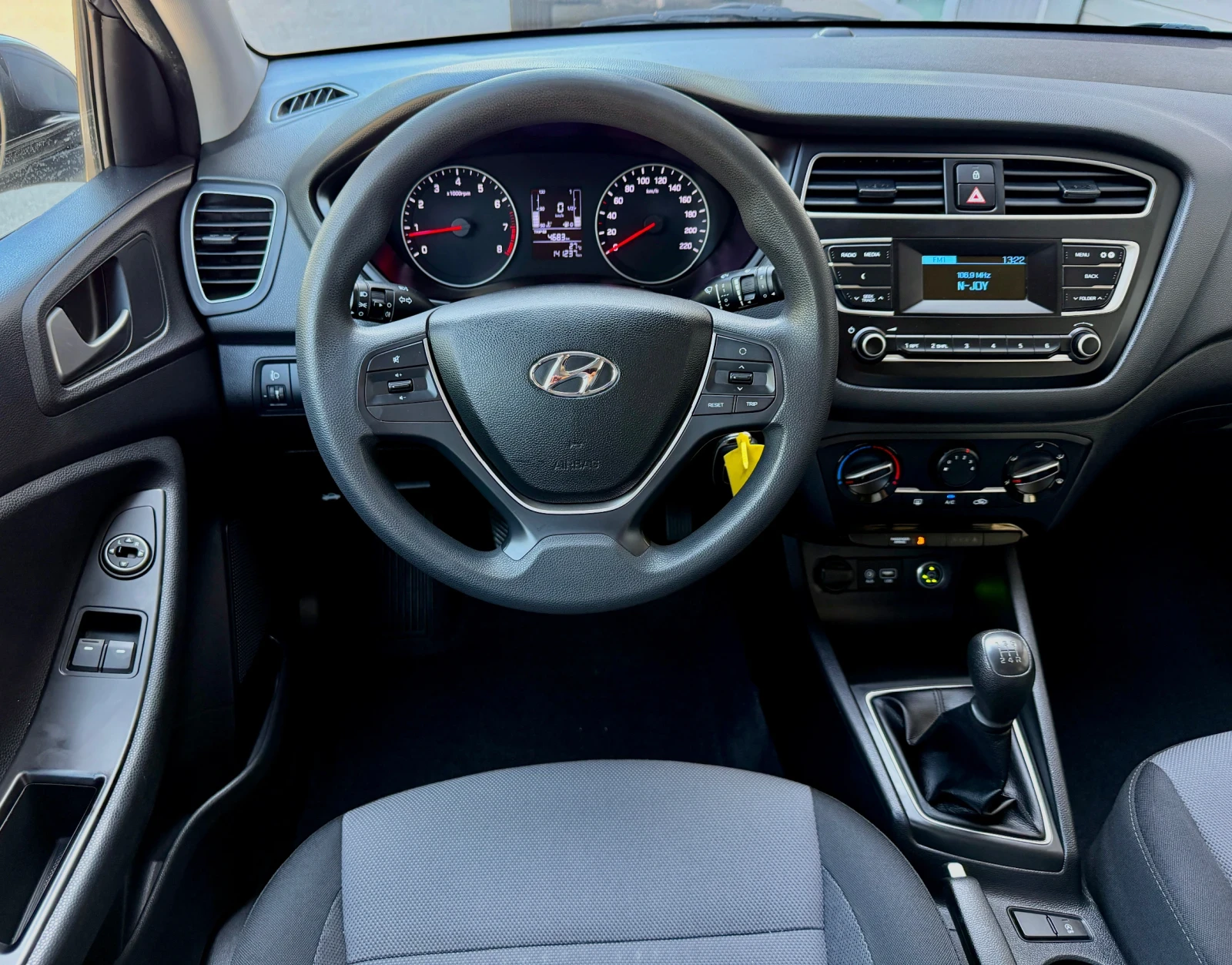 Hyundai I20 Фабрична ГАЗ, снимка 7 - Автомобили и джипове - 56033337