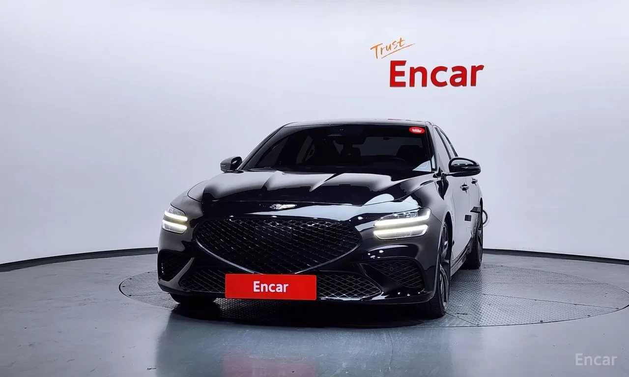 Genesis G70 3.3 T-GDI 4WD / DIGITAL / ОБДУХ / DISTRONIC / HUD, снимка 3 - Автомобили и джипове - 56152722