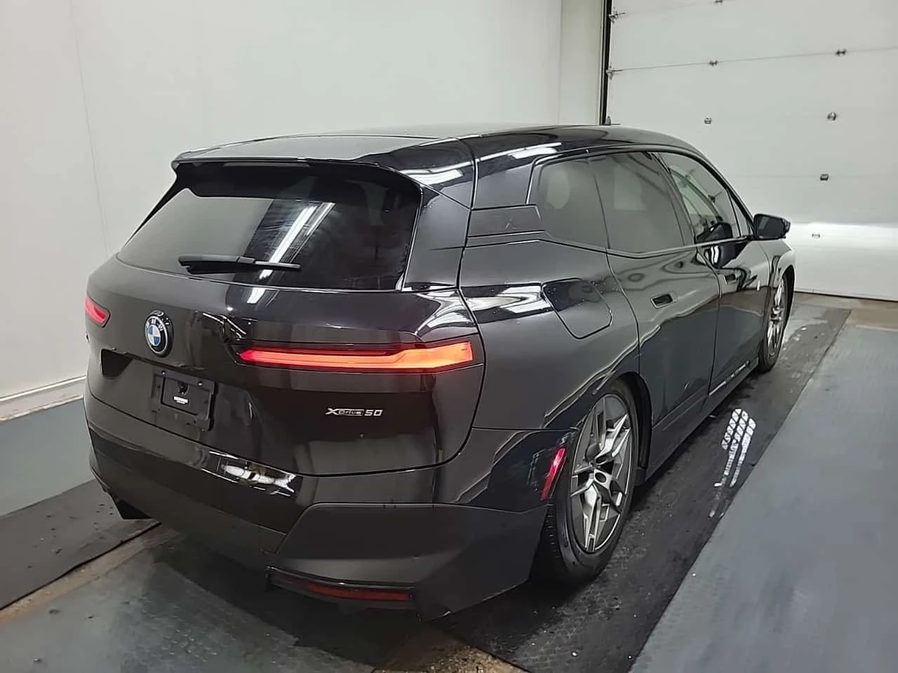 BMW iX * XDRIVE50 * CARFAX * ОПЦИЯ ЗА ФИНАНСИРАНЕ, снимка 3 - Автомобили и джипове - 56226310