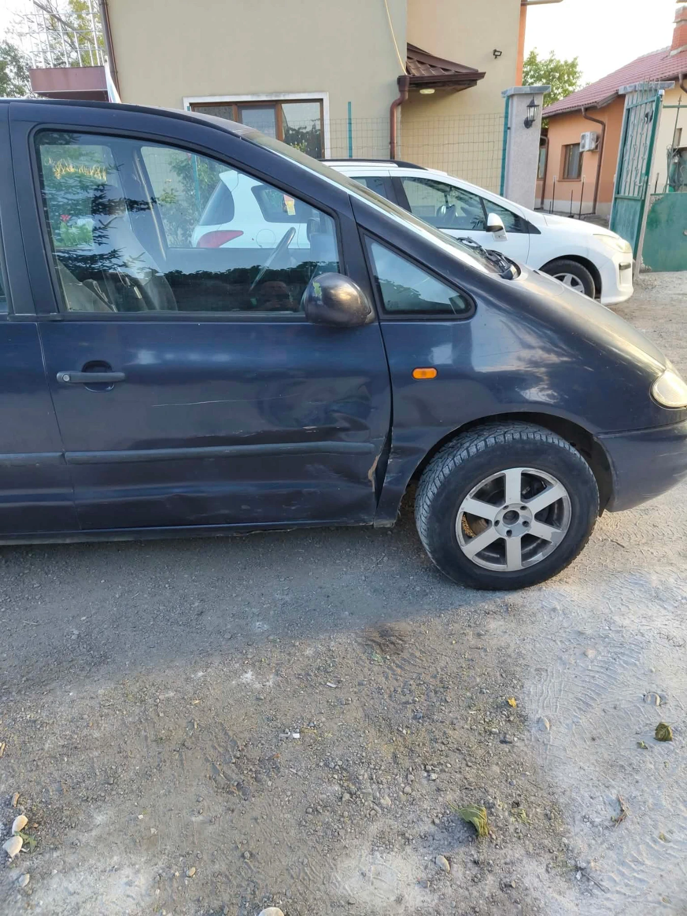 Seat Alhambra, снимка 3 - Автомобили и джипове - 56404491