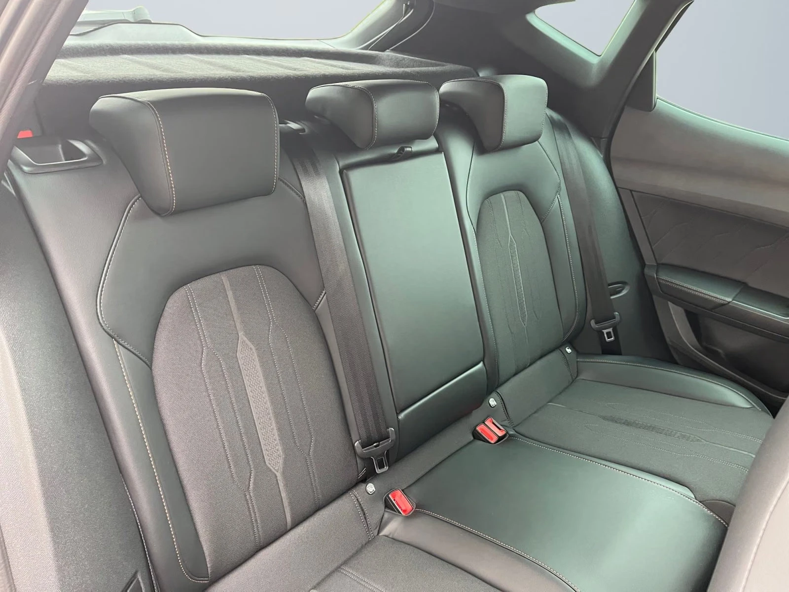 Cupra Formentor VZ/245HP/LED/NAVI/ACC/360/BEATS/971z | Mobile.bg � ����������� 13