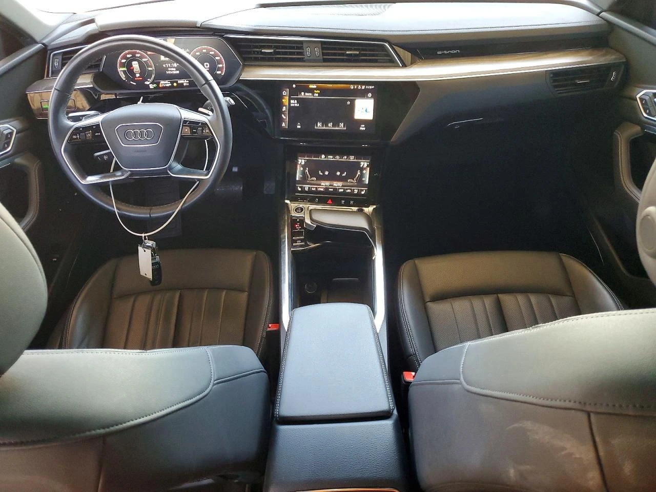 Audi E-Tron, снимка 8 - Автомобили и джипове - 56613850