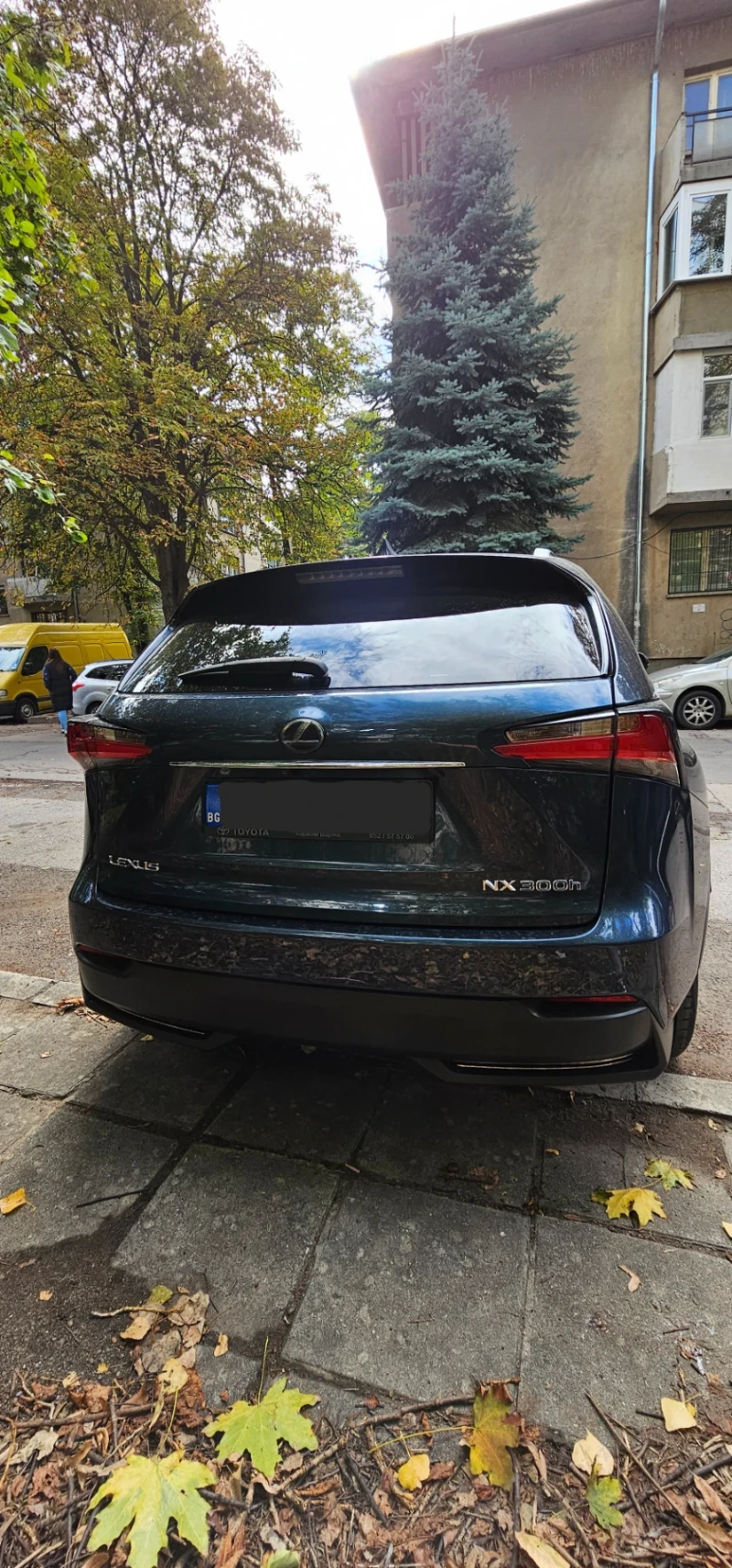 Lexus NX 300h, снимка 3 - Автомобили и джипове - 47823206