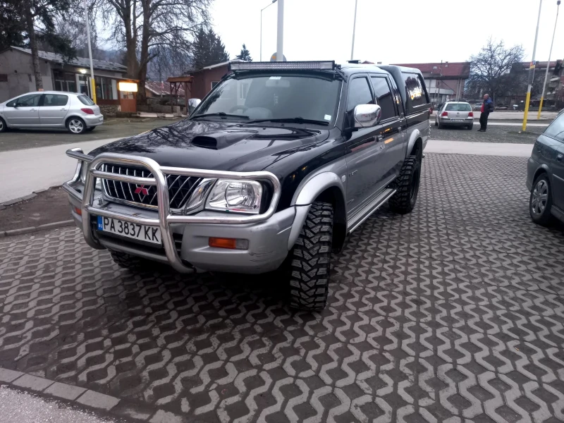 Mitsubishi L200 L200, снимка 1 - Автомобили и джипове - 48274542