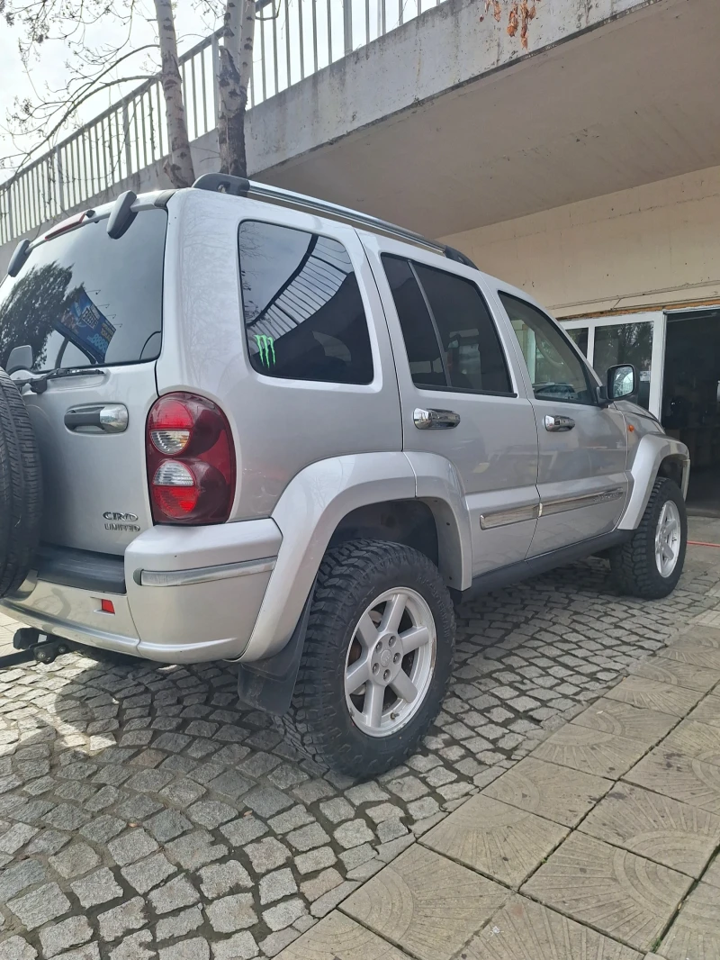 Jeep Cherokee, снимка 10 - Автомобили и джипове - 49553798