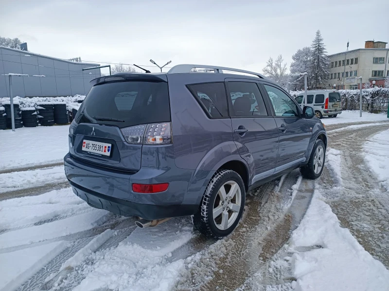 Mitsubishi Outlander 2.4i-170кс-ШВЕЙЦАРИЯ-РЪЧКА-4Х4, снимка 3 - Автомобили и джипове - 53065531