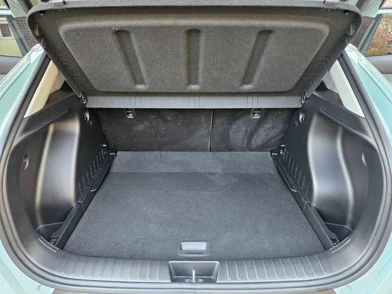 Hyundai Kona Hybrid (Sx2) Inspiration, снимка 16 - Автомобили и джипове - 56321718