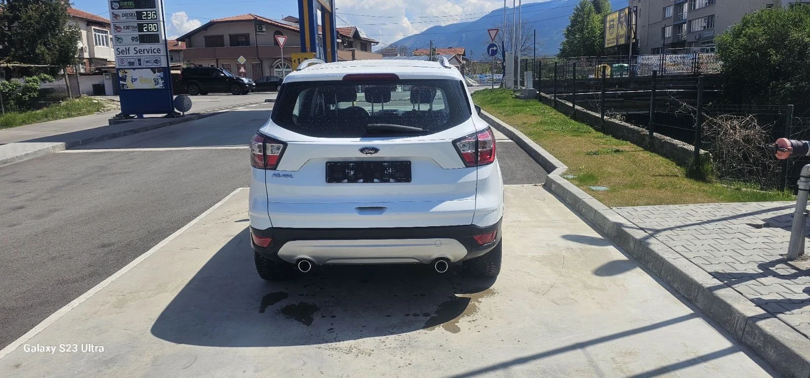 Ford Kuga 2.0 - изображение 4