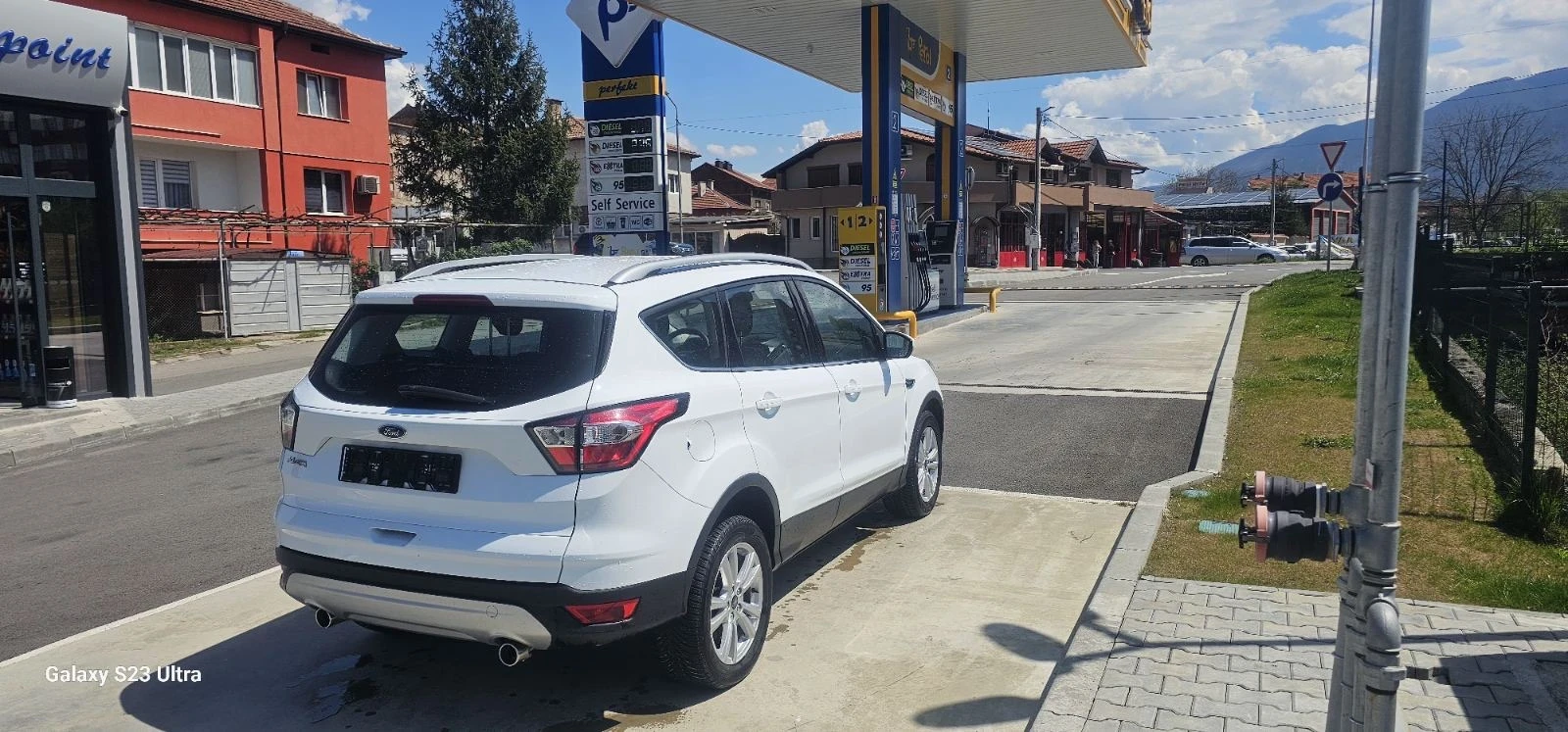 Ford Kuga 2.0 - изображение 5