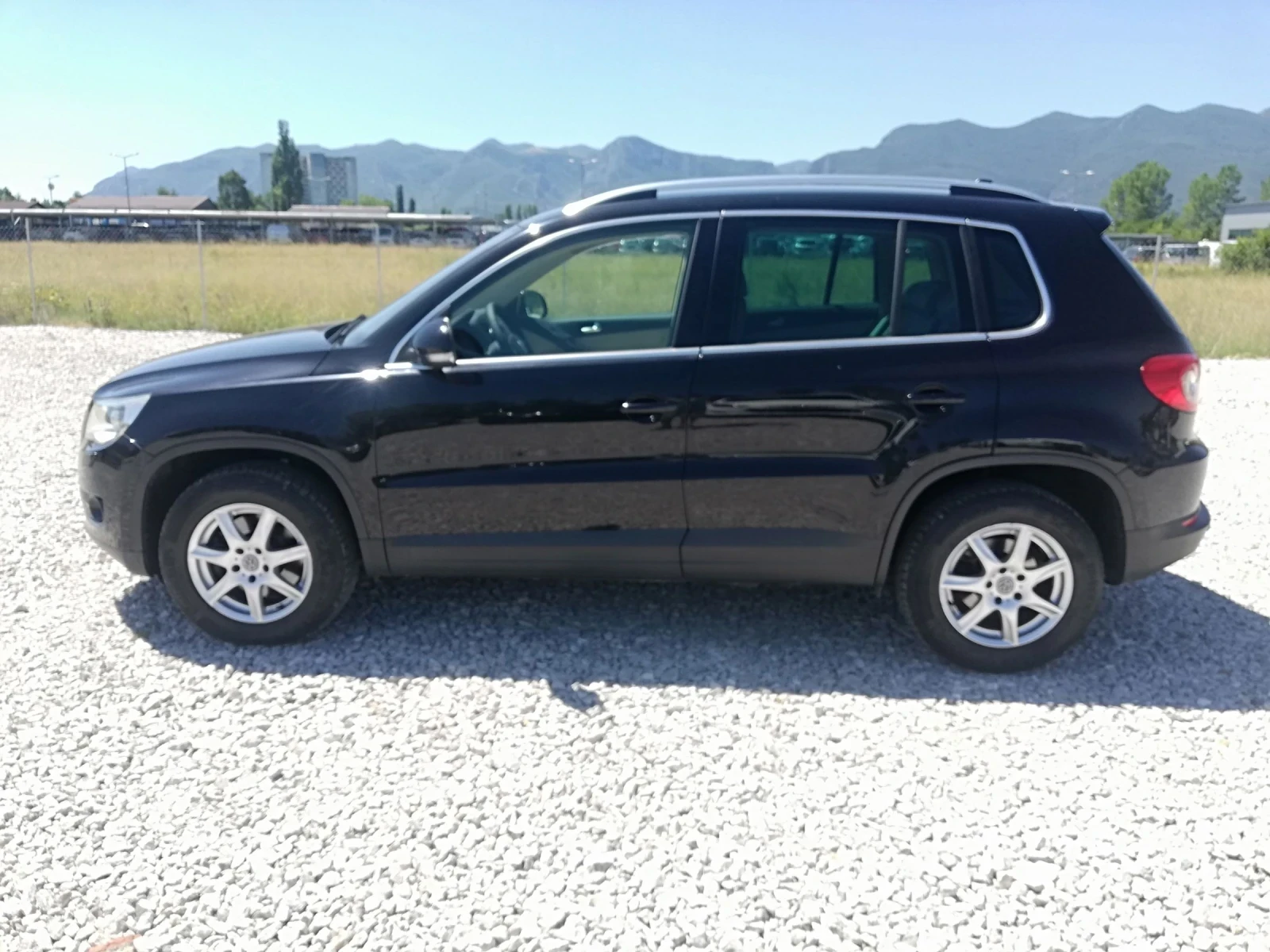 VW Tiguan 2.0tdi kli navi IT. - изображение 3