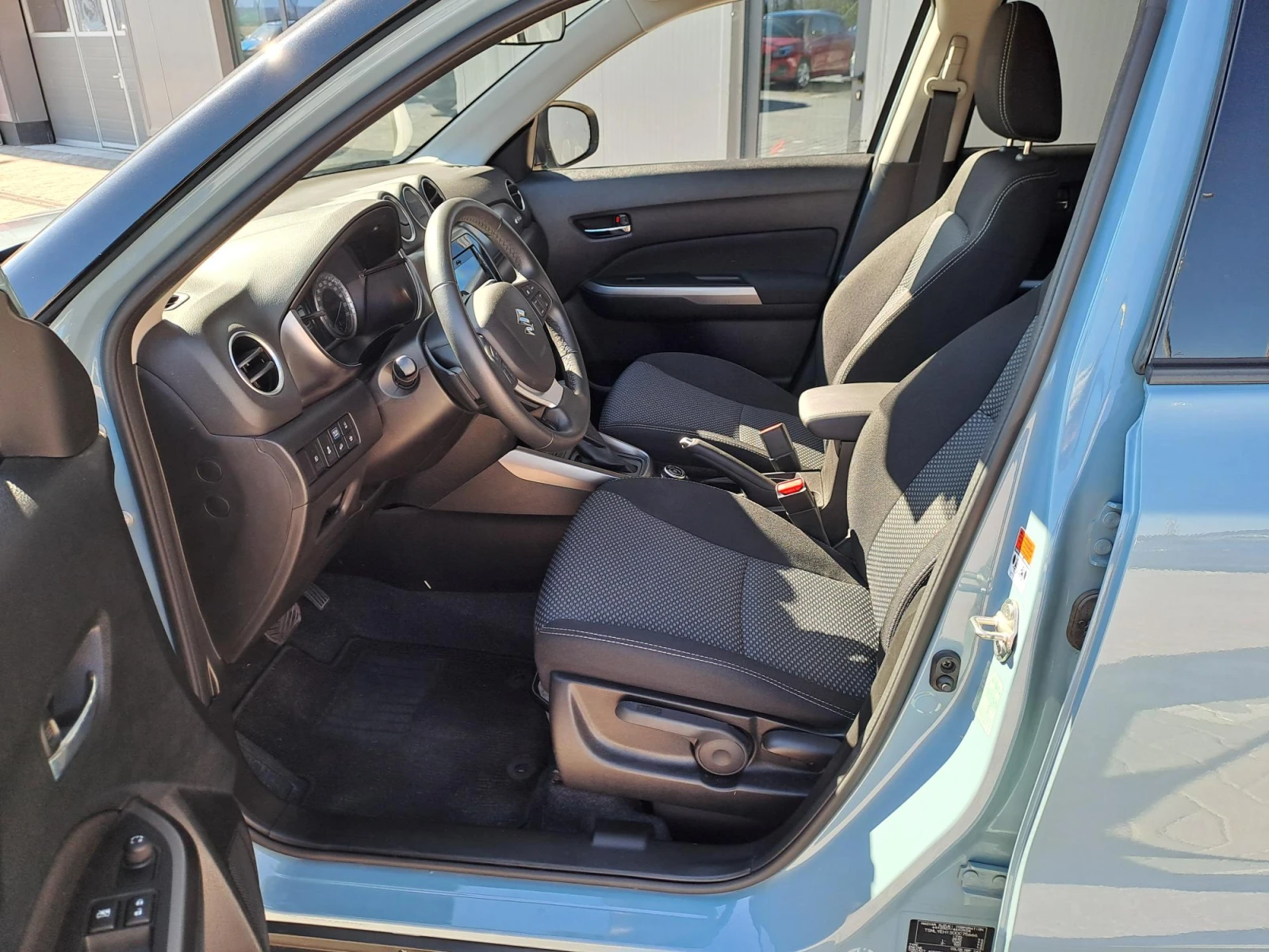 Suzuki Vitara 1.5 GL+ FULL HYBRID 4X4 AUTOMATIC  - изображение 8
