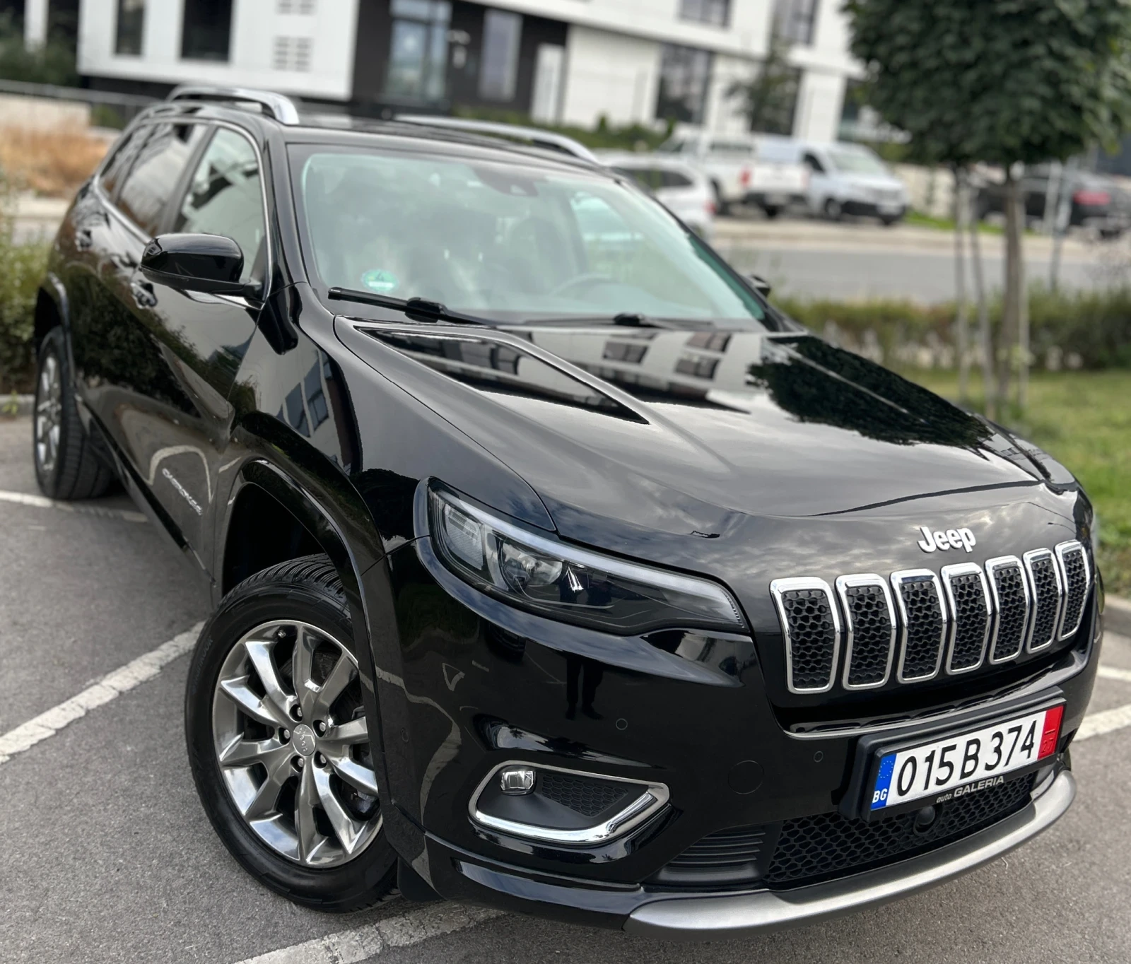 Jeep Cherokee DISTRONIC* КАТО НОВА  - изображение 2