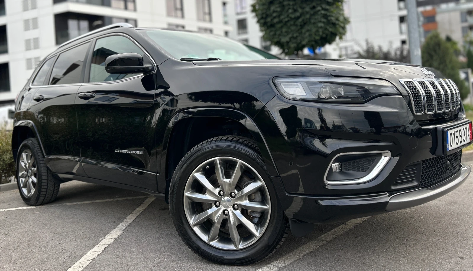 Jeep Cherokee DISTRONIC* КАТО НОВА  - изображение 3