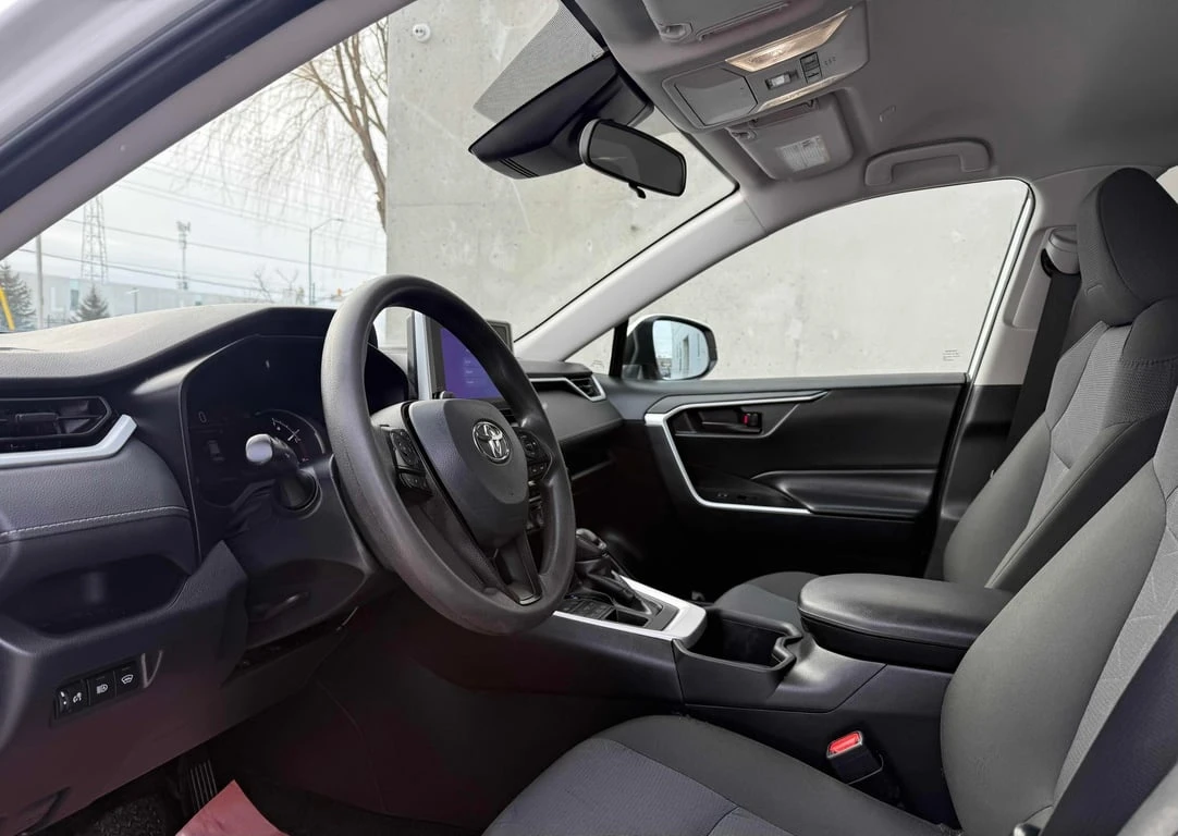 Toyota Rav4 * LE AWD * ПОДГРЕВ * ОТ ПРЕДСТАВИТЕЛСТВО - изображение 5