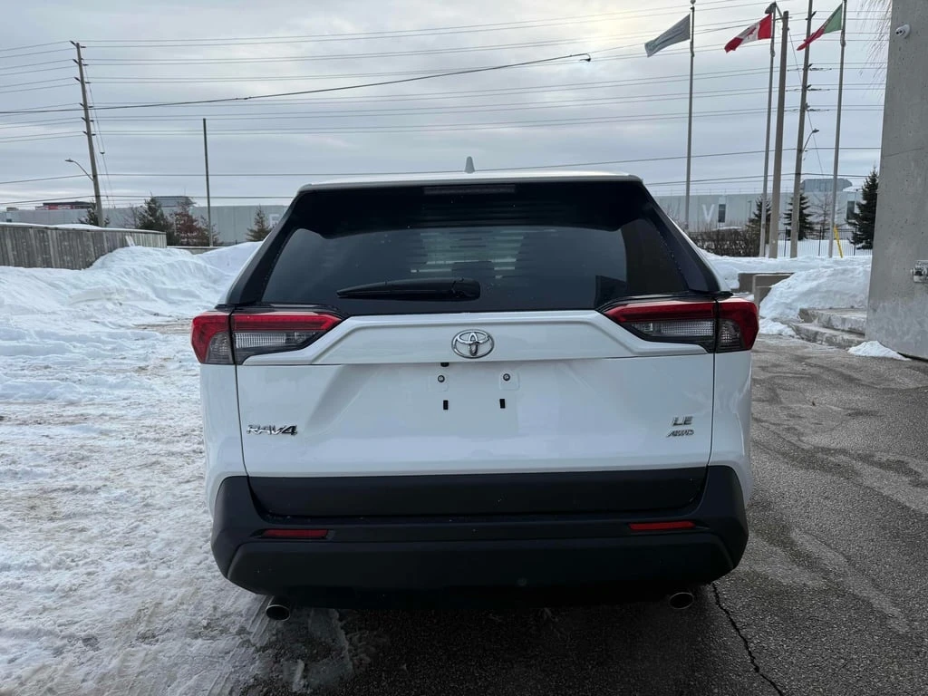 Toyota Rav4 * LE AWD * ПОДГРЕВ * ОТ ПРЕДСТАВИТЕЛСТВО - изображение 4