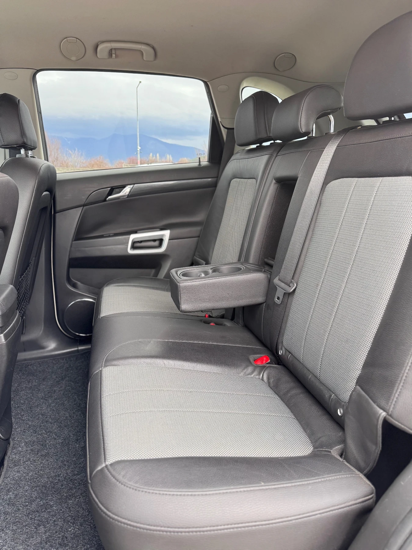 Opel Antara Подгрев/Автомат - изображение 8