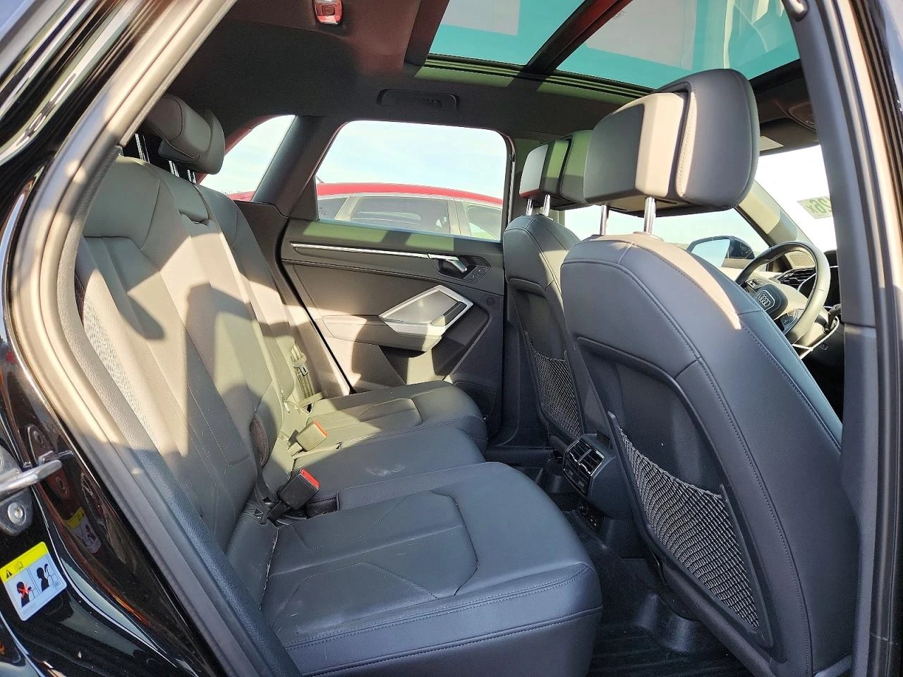 Audi Q3 2.0l Premium Plus S Line 45, снимка 10 - Автомобили и джипове - 54323113