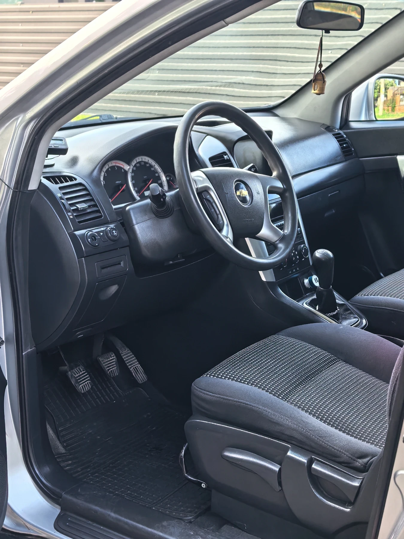 Chevrolet Captiva 2.0/150 к.с/ 4х4, снимка 7 - Автомобили и джипове - 54827024