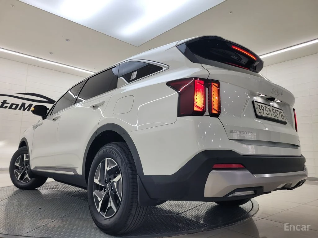 Kia Sorento 1.6* HYBRID* PRESTIGE* ПОДГРЕВ* ОБДУХВАНЕ* 360КАМЕ, снимка 2 - Автомобили и джипове - 54885343