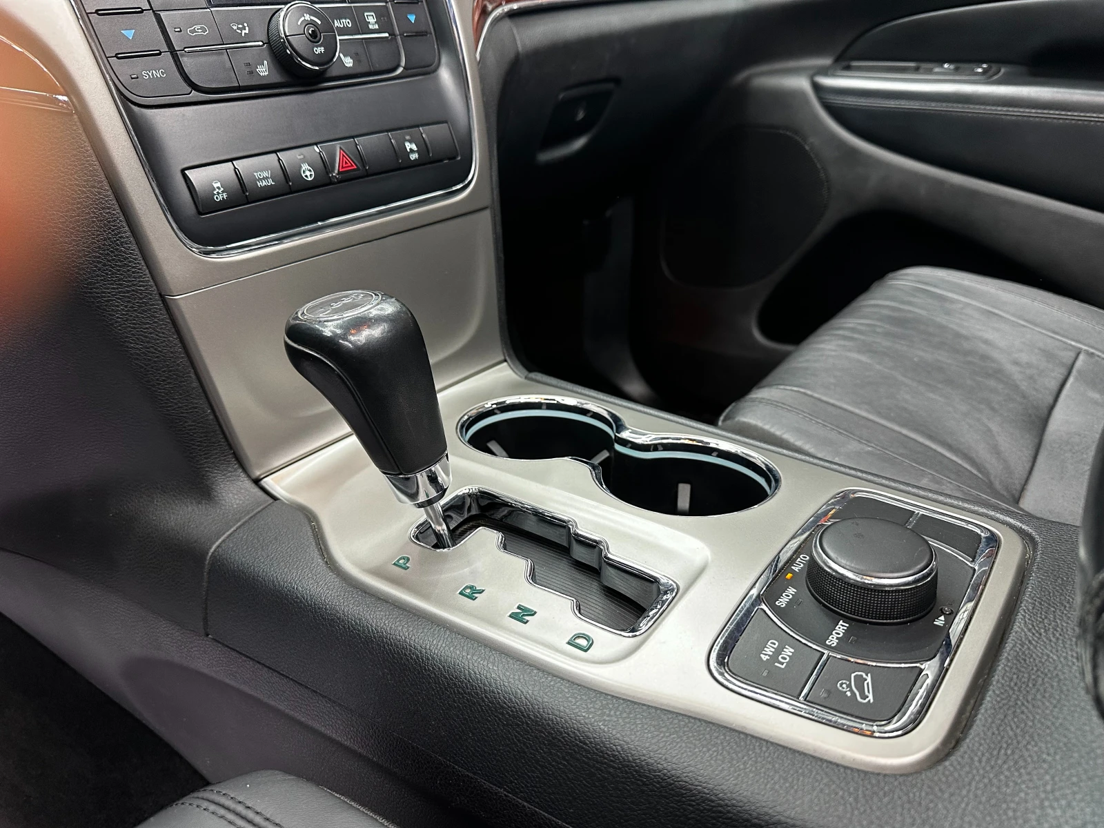 Jeep Grand cherokee 5.7i 352 к.с., снимка 12 - Автомобили и джипове - 56209444