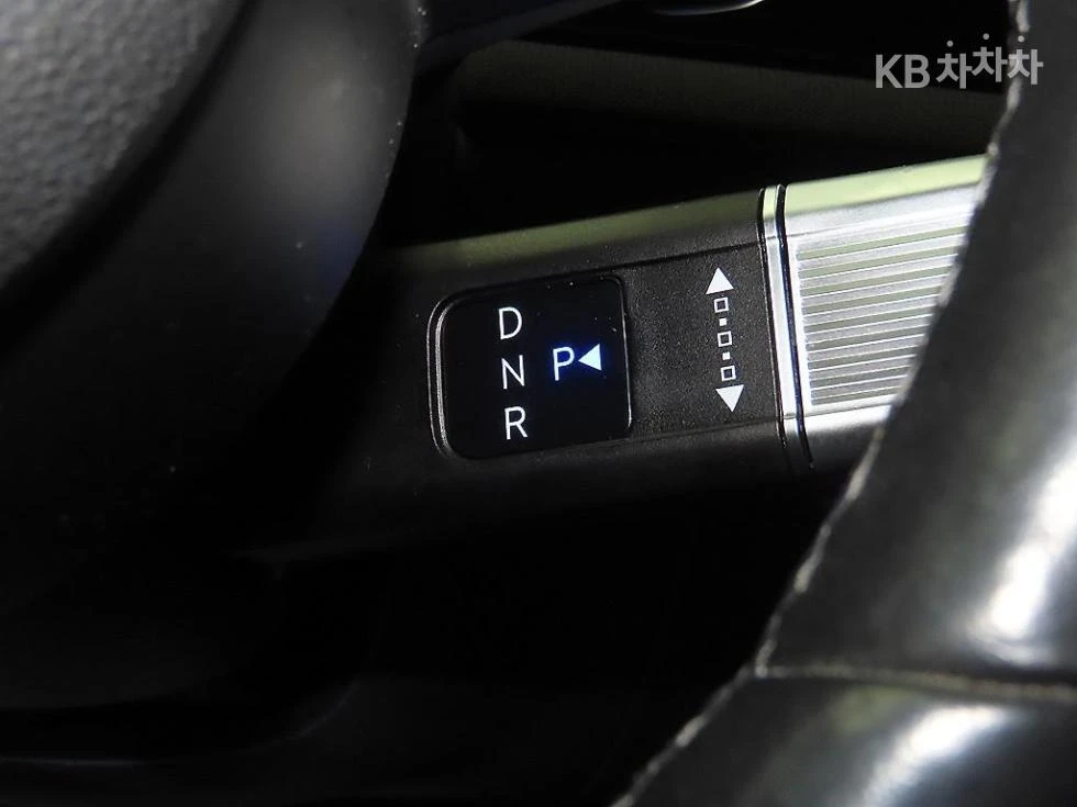 Hyundai Tucson 1.6T  / Premium, снимка 13 - Автомобили и джипове - 56534833