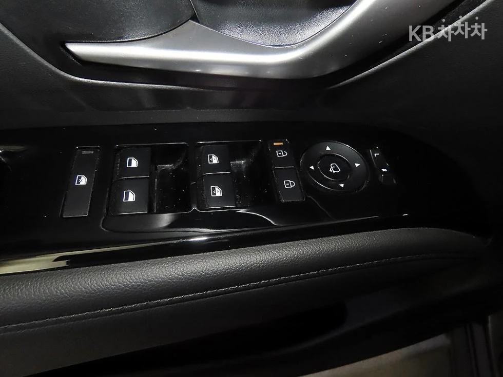 Hyundai Tucson 1.6T  / Premium, снимка 14 - Автомобили и джипове - 56534833