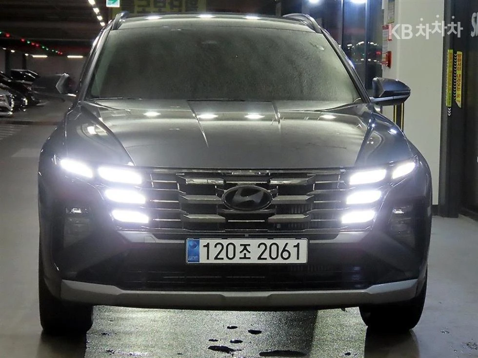 Hyundai Tucson 1.6T  / Premium, снимка 2 - Автомобили и джипове - 56534833