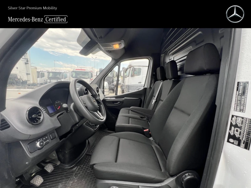 Mercedes-Benz Sprinter 215 KA, снимка 9 - Бусове и автобуси - 50974323