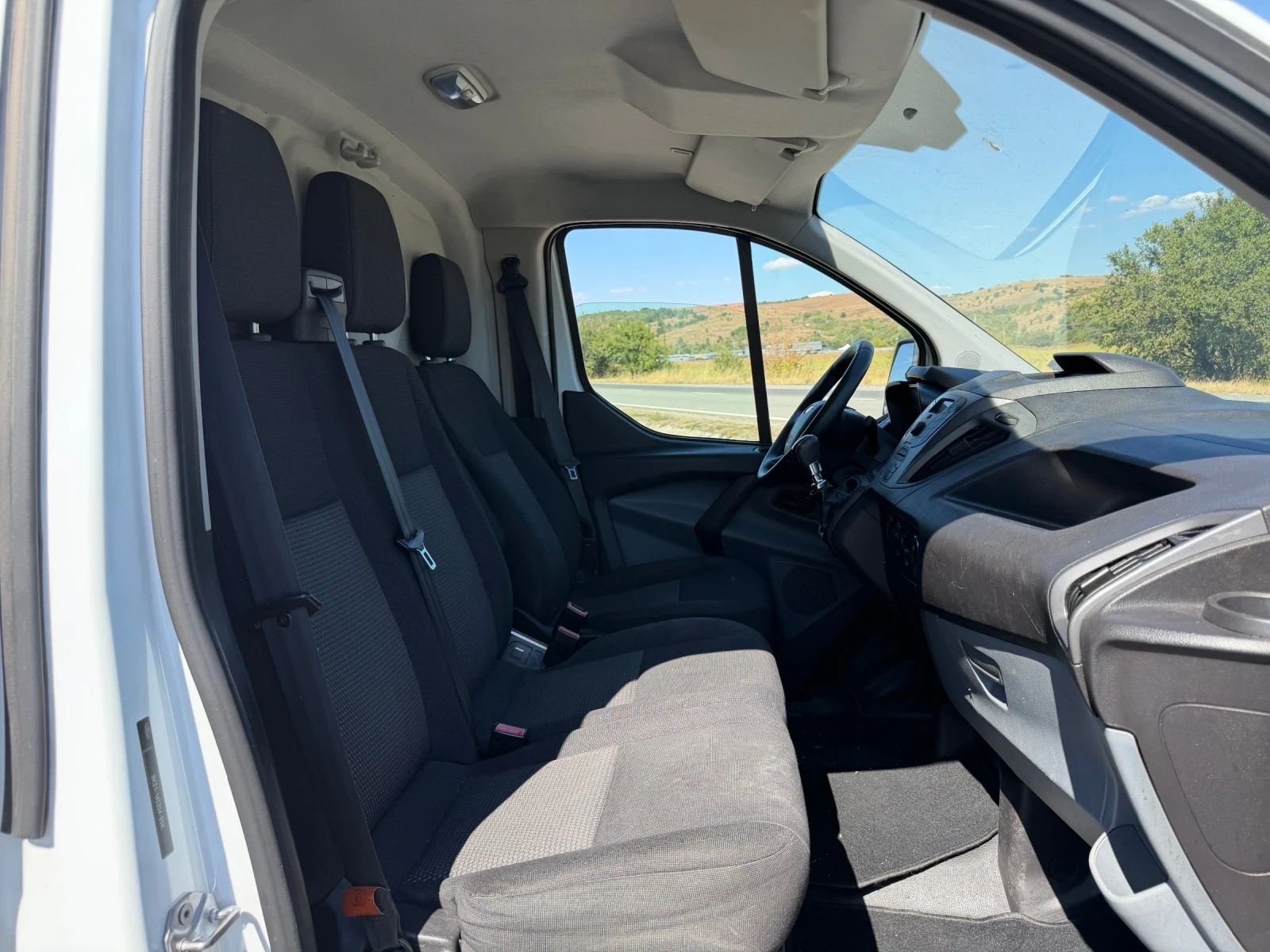 Ford Transit Custom 2.2 TDCI EURO 5B, снимка 9 - Бусове и автобуси - 56199619