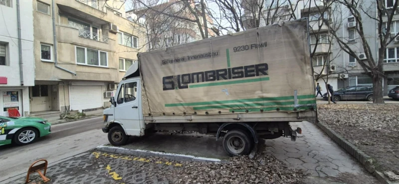 Mercedes-Benz 409 Товарен-Бордови, снимка 8 - Камиони - 53576458