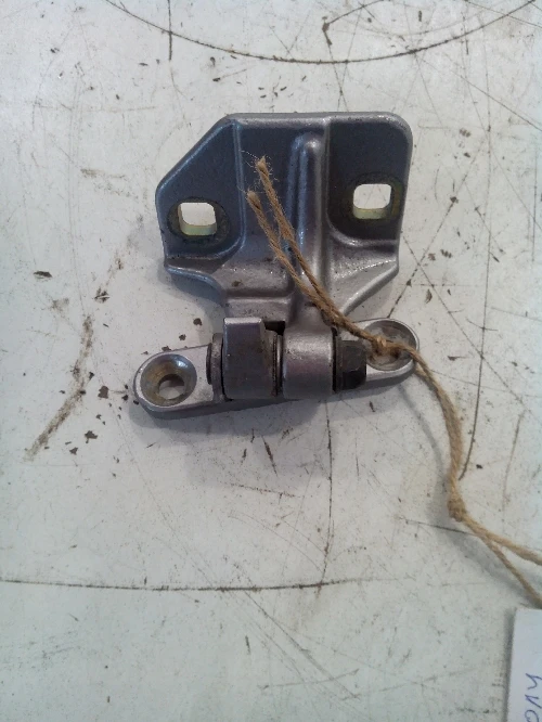 Панта врата за Мерцедес А160 (задна дясна долна)