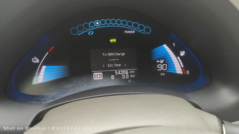 Nissan Leaf  24 kW внос от Швейцария, снимка 16 - Автомобили и джипове - 47525159