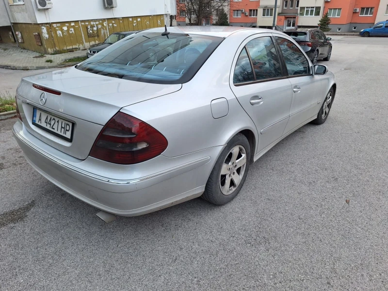 Mercedes-Benz E 270 Автоматик, снимка 6 - Автомобили и джипове - 48323560