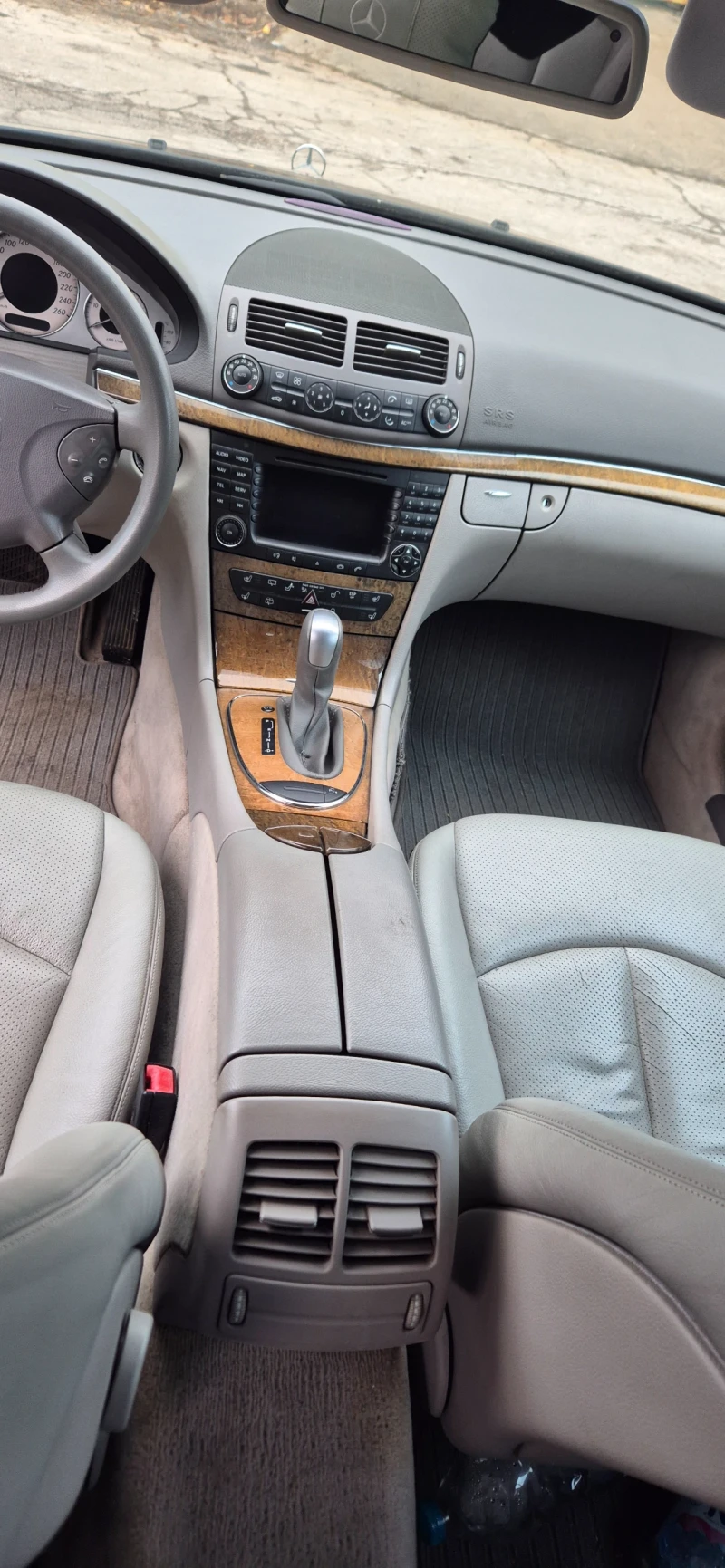 Mercedes-Benz E 320, снимка 11 - Автомобили и джипове - 48833772