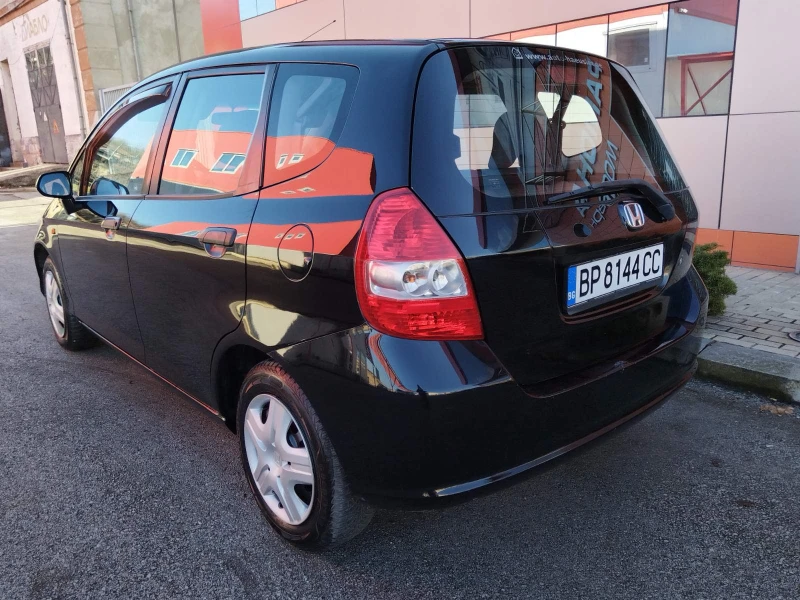 Honda Jazz 1.4i 83 к.с, снимка 6 - Автомобили и джипове - 48895624